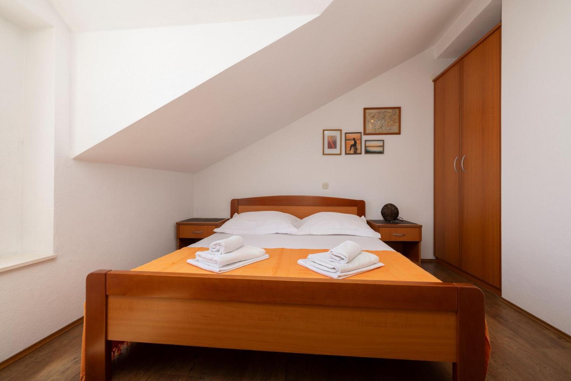 Jasminka Apartments Podgora Luaran gambar