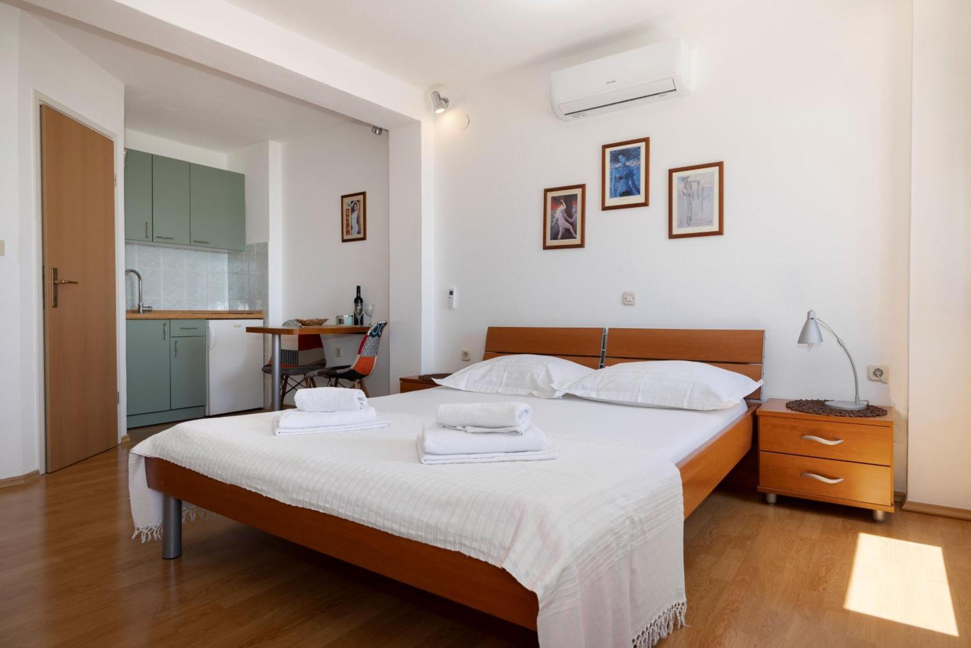 Jasminka Apartments Podgora Luaran gambar